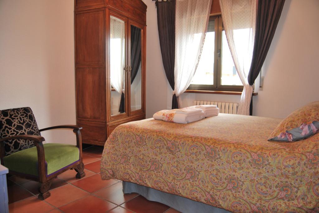 Linares de Riofrío Casa Rural La Cuadraa المظهر الخارجي الصورة